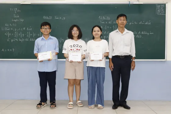Trao thưởng Khóa Hè 2024-2025