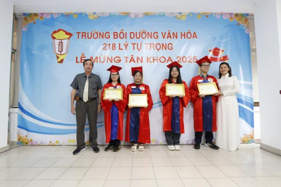 Lễ mừng tân khoa 2025