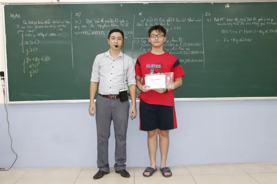 Trao thưởng Khóa Hè 2024-2025